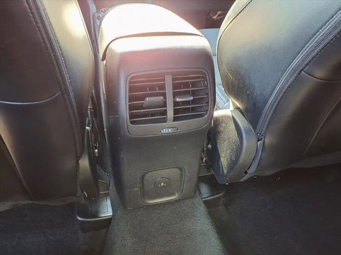 Used 2024 Ford Escape ST-Line image 13