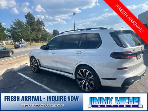 Used 2025 BMW X7 M60i AWD/4WD image 3