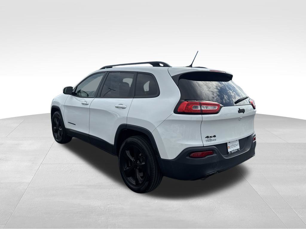 Used 2015 Jeep Cherokee Latitude w/ Cold Weather Group AWD/4WD image 4