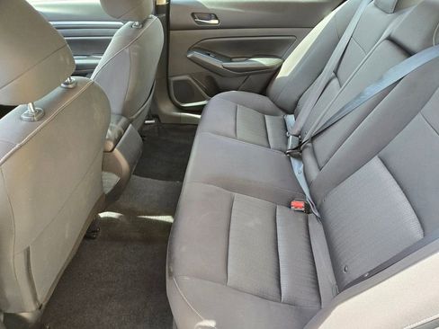 Used 2022 Nissan Altima 2.5 SV FWD image 7