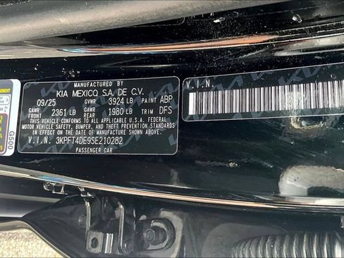 Certified 2025 Kia K4 FWD image 18