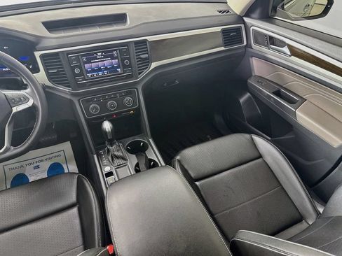 Used 2022 Volkswagen Atlas SE FWD image 28