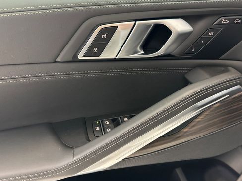 New 2026 BMW X6 xDrive40i image 14