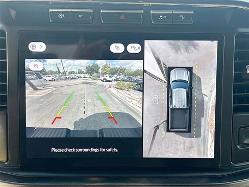 Used 2023 Ford F250 Lariat w/ Chrome Package image 15