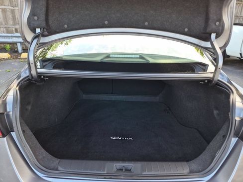 Used 2025 Nissan Sentra SV w/ All-Weather Package FWD image 22