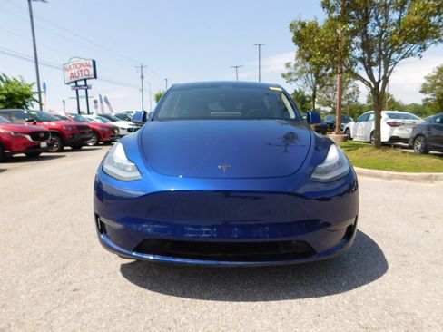 Used 2021 Tesla Model Y Long Range AWD/4WD image 3