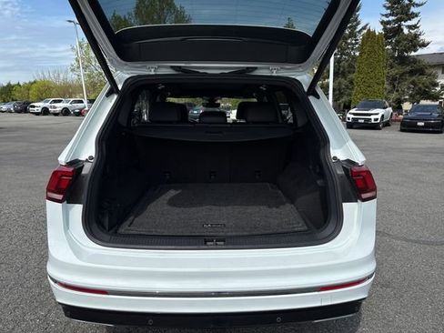Used 2020 Volkswagen Tiguan SEL Premium R-Line AWD/4WD image 8