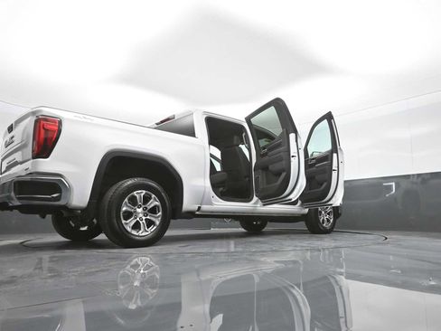 Used 2024 GMC Sierra 1500 SLT AWD/4WD image 49