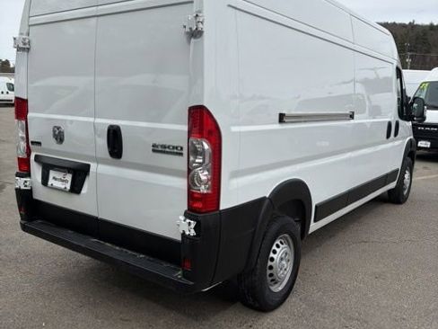 Used 2024 RAM ProMaster 2500 w/ Convenience Group FWD image 6