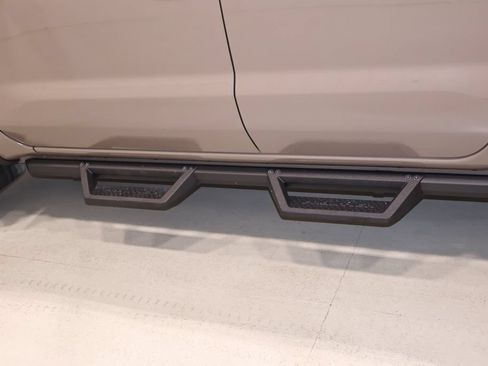 Used 2023 Nissan Frontier PRO-4X w/ Pro-4X Premium Package AWD/4WD image 43
