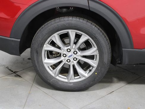 Used 2023 Ford Explorer Limited image 12