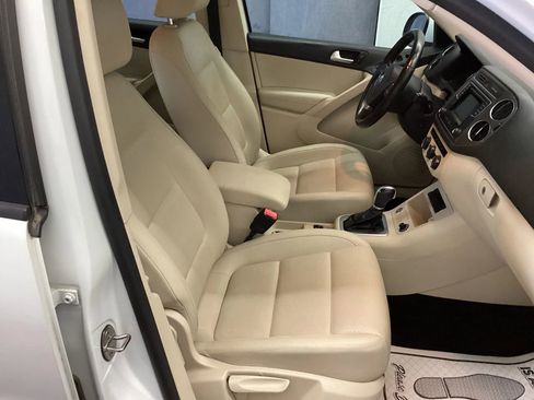 Used 2016 Volkswagen Tiguan S AWD/4WD image 11
