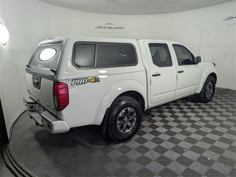 Used 2018 Nissan Frontier PRO-4X image 6