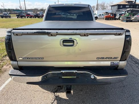 Used 2001 Chevrolet Silverado 2500 LS w/ Off-Road Skid Plate Pkg image 14