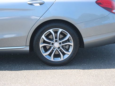 Used 2016 Mercedes-Benz C 300 Sedan image 18