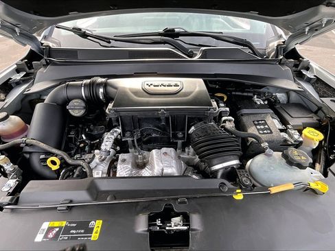 Used 2024 Jeep Compass Latitude image 30