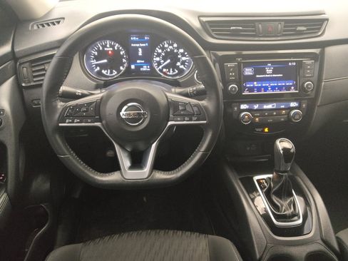 Used 2018 Nissan Rogue SV FWD image 22