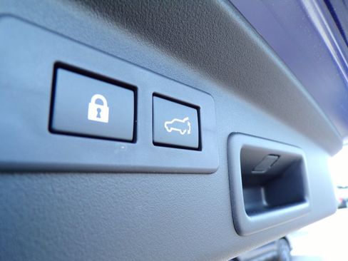 Certified 2026 Subaru Outback Limited AWD/4WD image 17