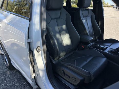 Used 2021 Audi Q3 2.0T Premium Plus w/ Premium Plus Package image 27