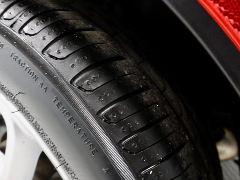 Used 2019 MINI Cooper 4-Door Hardtop w/ Signature Upholstery Package image 20