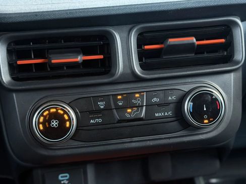 Used 2024 Ford Maverick XLT image 30