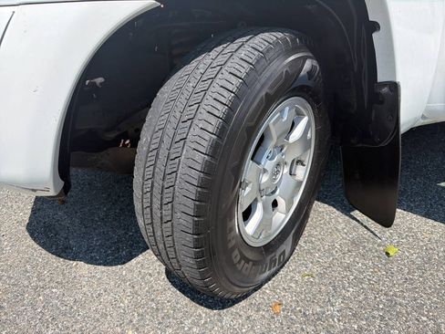 Used 2011 Toyota Tacoma 4x4 Double Cab w/ SR5 Pkg #2 image 56