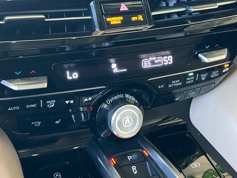 Certified 2022 Acura MDX w/ Technology Package FWD image 23
