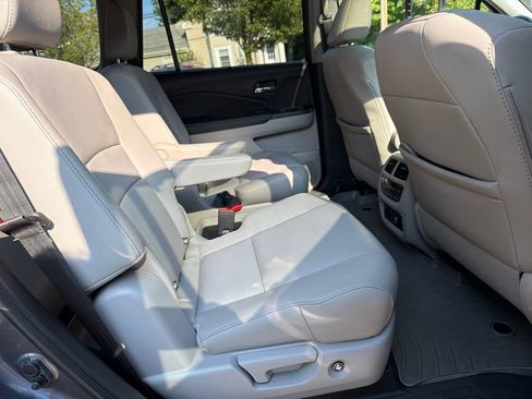 Used 2019 Honda Pilot Touring image 31