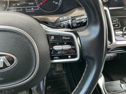 Used 2021 Kia Sorento EX w/ Panoramic Sunroof Package FWD image 11