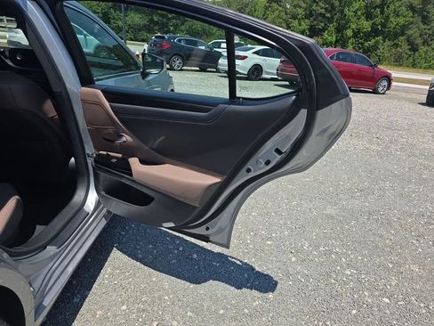 Used 2022 Lexus ES 300h w/ Premium Package FWD image 46