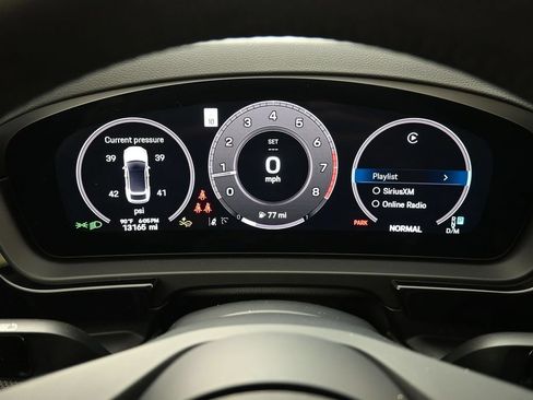 Certified 2025 Porsche Cayenne Coupe AWD/4WD image 19