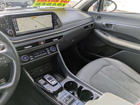 Used 2021 Hyundai Sonata SEL Plus w/ Tech Package image 21