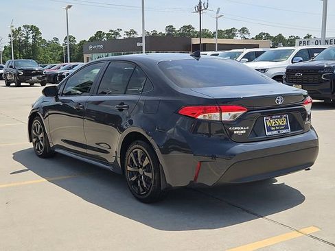 Used 2023 Toyota Corolla LE FWD image 7