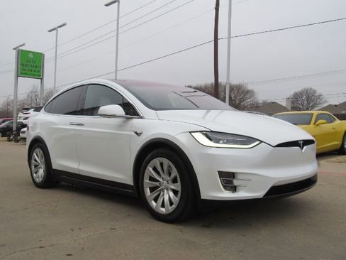 Used 2018 Tesla Model X 100D image 5