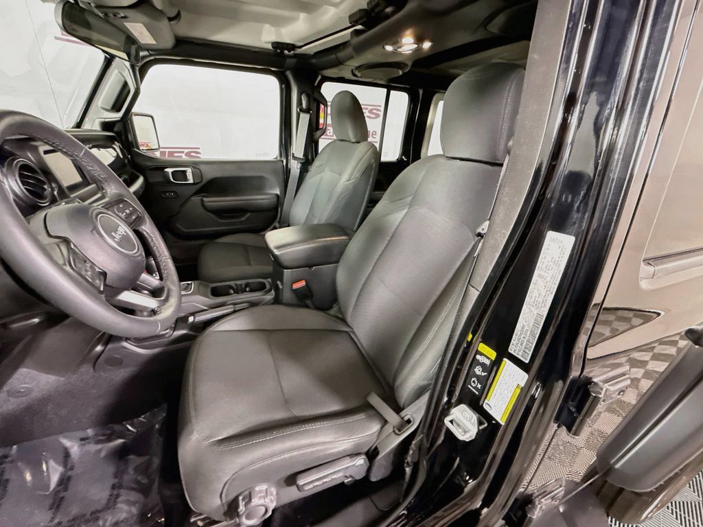 Used 2022 Jeep Wrangler Unlimited Sport AWD/4WD image 24