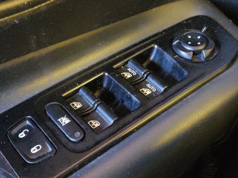 Used 2020 Jeep Renegade Altitude FWD image 27