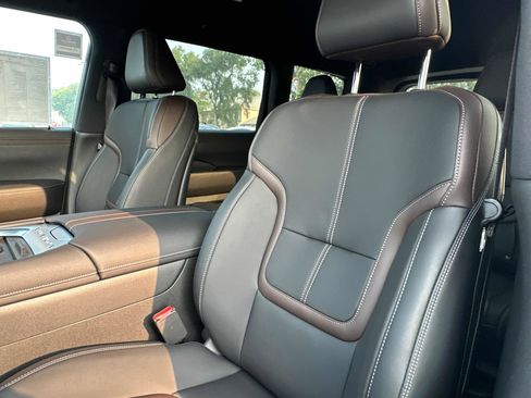 New 2026 Nissan Armada SL w/ Captain's Chari Seat Package AWD/4WD image 27