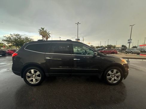 Used 2017 Chevrolet Traverse Premier AWD/4WD image 4