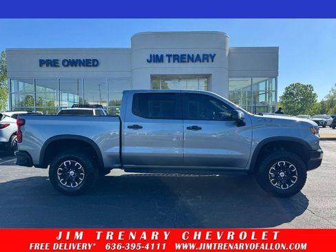 Used 2023 Chevrolet Silverado 1500 ZR2 w/ Technology Package AWD/4WD image 1