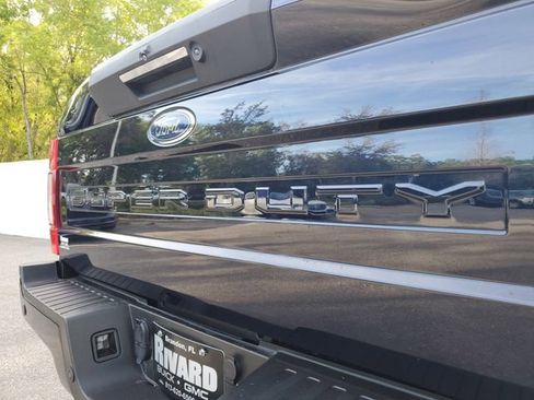 Used 2022 Ford F250 Lariat w/ Lariat Ultimate Package AWD/4WD image 7