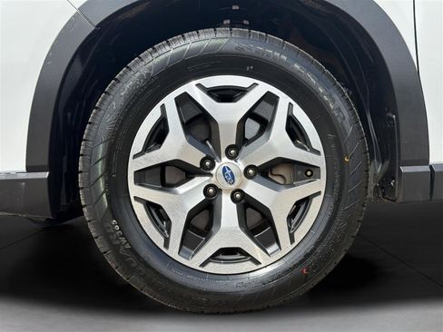 Used 2019 Subaru Forester Premium AWD/4WD image 33