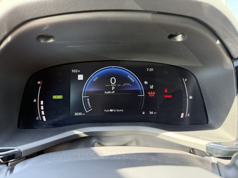 Used 2025 Toyota Camry LE FWD image 17