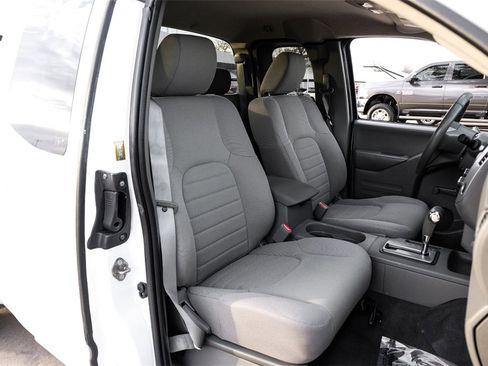 Used 2019 Nissan Frontier S image 31