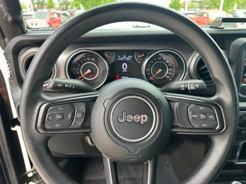 Used 2023 Jeep Gladiator Sport w/ Trailer Tow Package AWD/4WD image 19