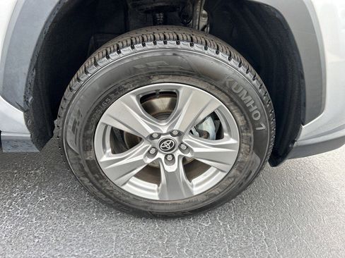 Used 2024 Toyota RAV4 XLE image 21