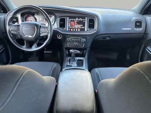Used 2020 Dodge Charger SXT image 12