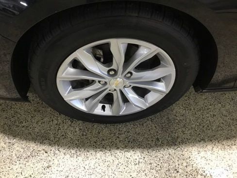 Used 2023 Chevrolet Malibu LT FWD image 10
