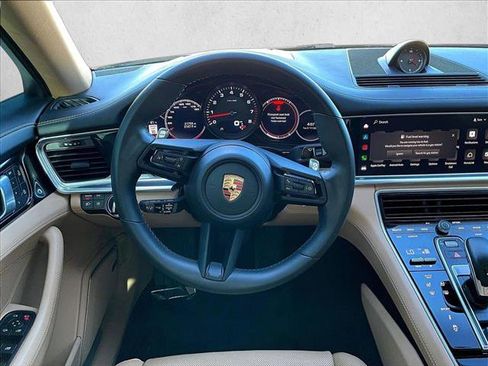 Used 2023 Porsche Panamera 4 image 7