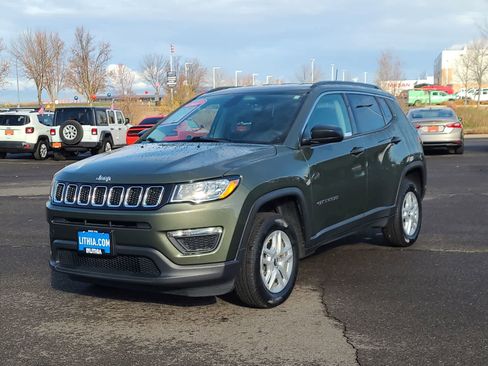 Used 2019 Jeep Compass Sport image 1