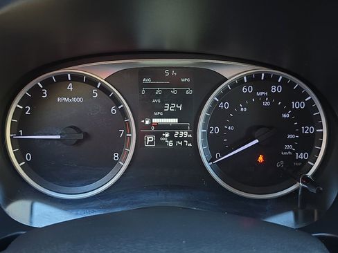 Used 2021 Nissan Kicks S image 13